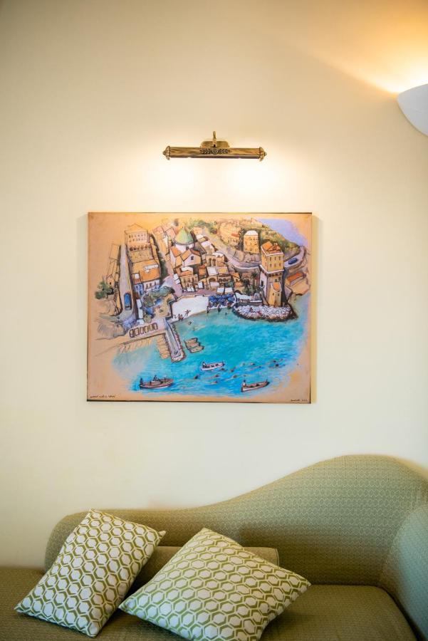 Deluxe Double Room with Sea View,1019623771:JPEG